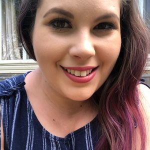 Meet your Posher, Amanda